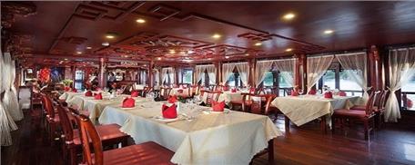 Du thuyền Royal Palace Hạ Long